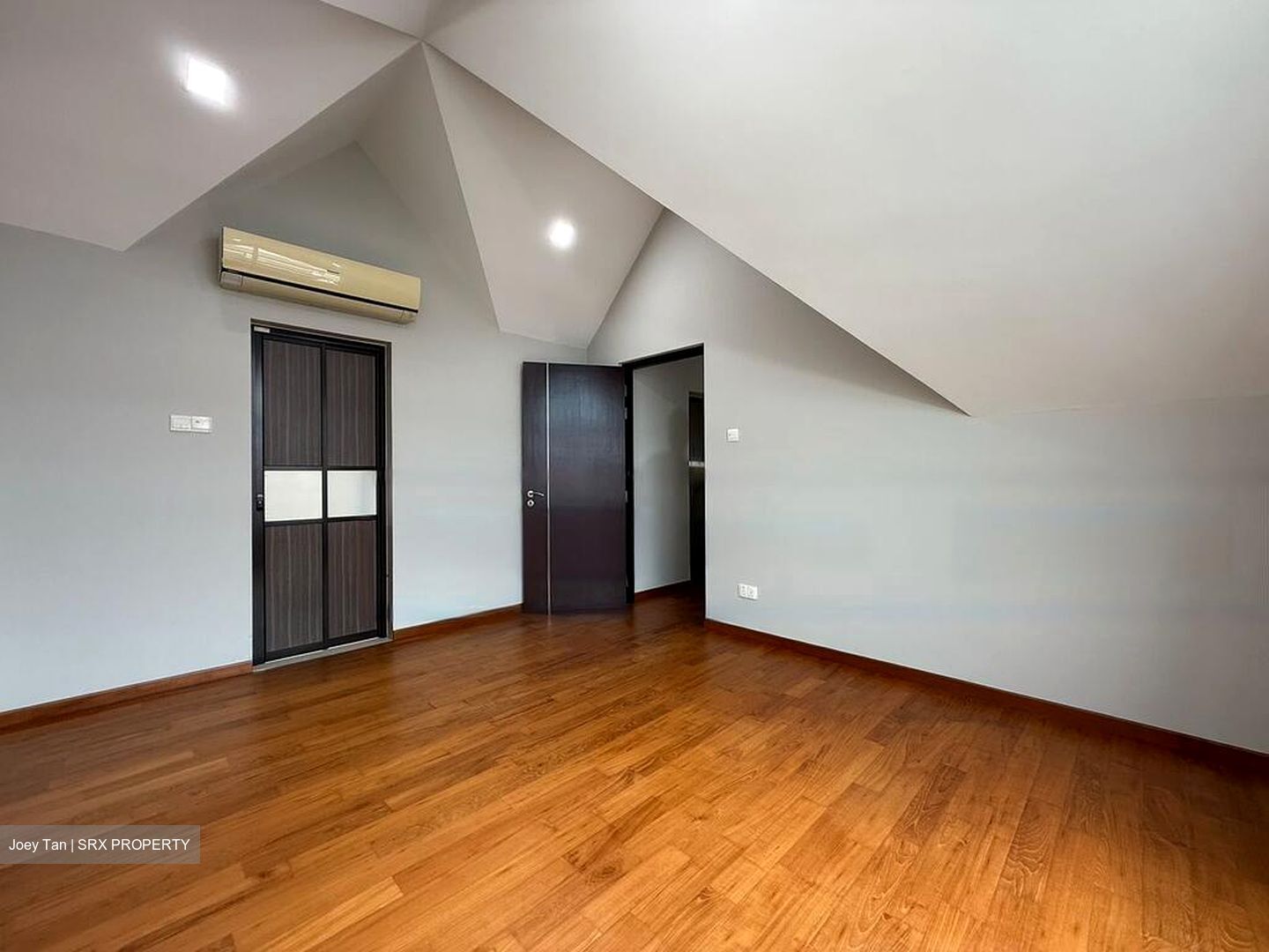 Joo Chiat Terrace (D15), Terrace #473764561